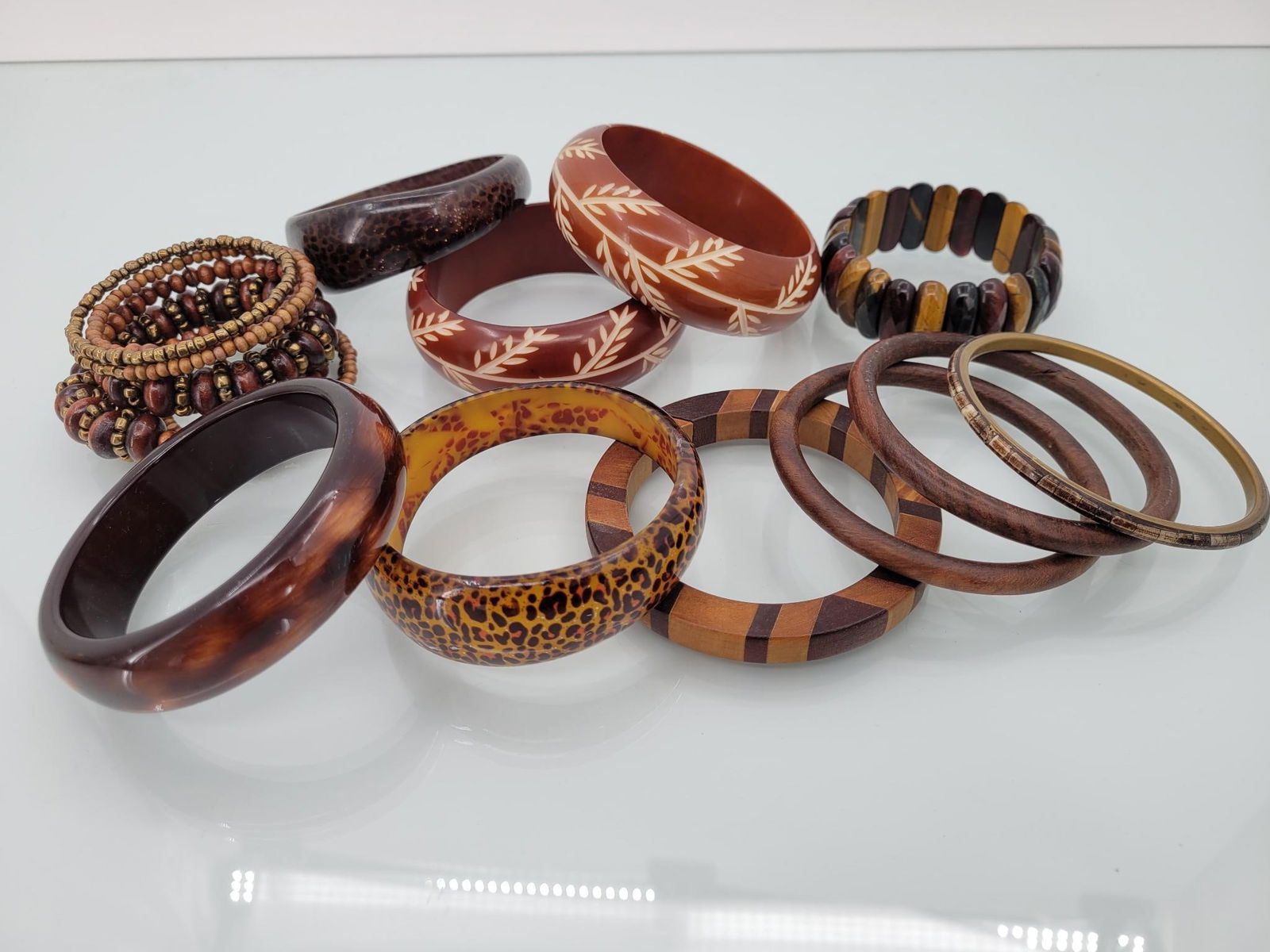Vintage Wood And Plastic Bangles (1 of 7)