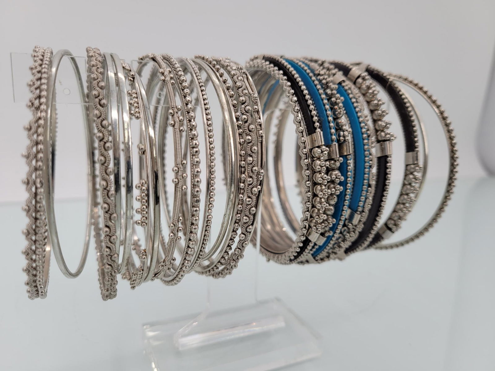 Large Lot Of Silver Toned Indian Bangle Bracelets (1 of 5)