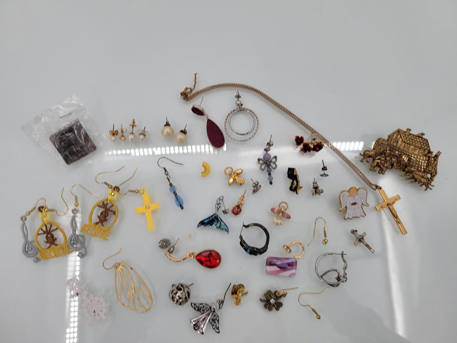 Extras Odds And Ends (1 of 6)