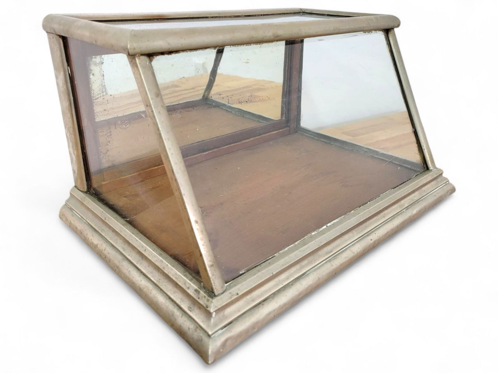 Small Counter Top Displaycase - Nickel Clad Frame (1 of 10)