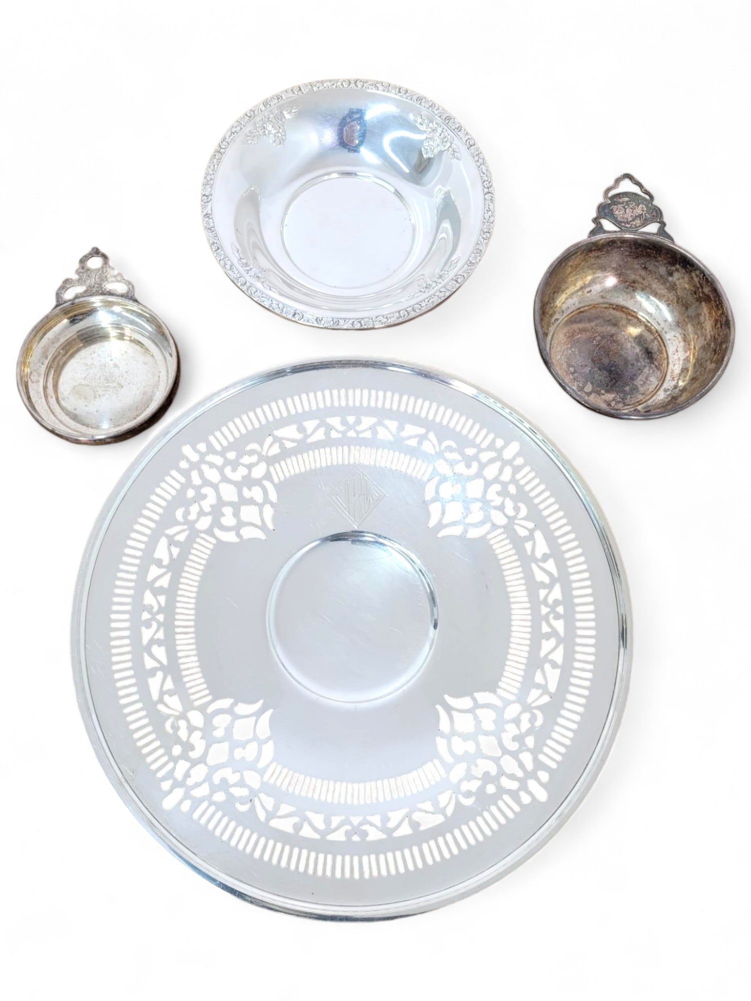 Sterling Silver Pierced Bowl and Small Dishes (1 of 17)