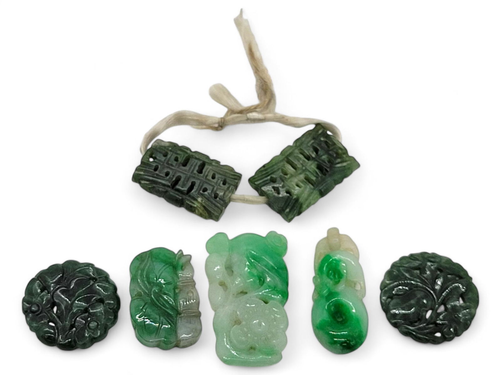 Collection Chinese Carved Jade & Hardstone Objects (1 of 19)