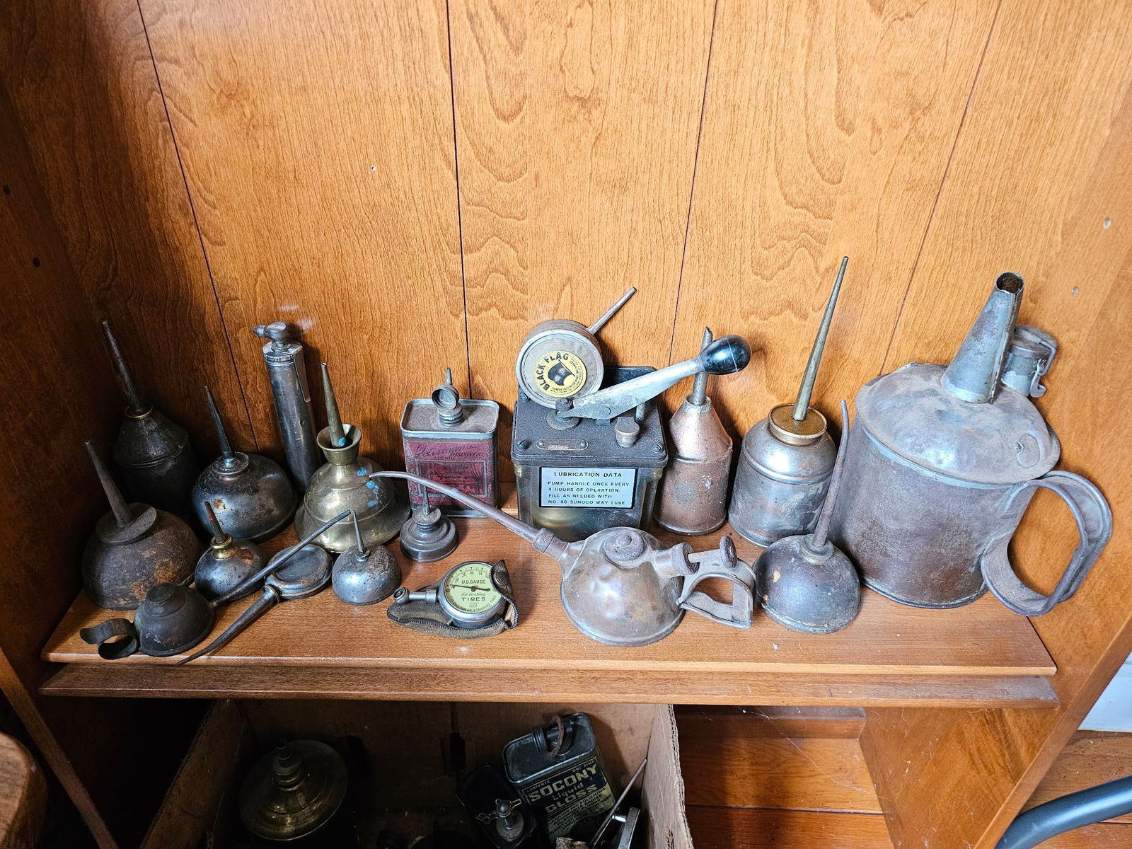 Large Collection of Vintage Automotive Objects (1 of 8)