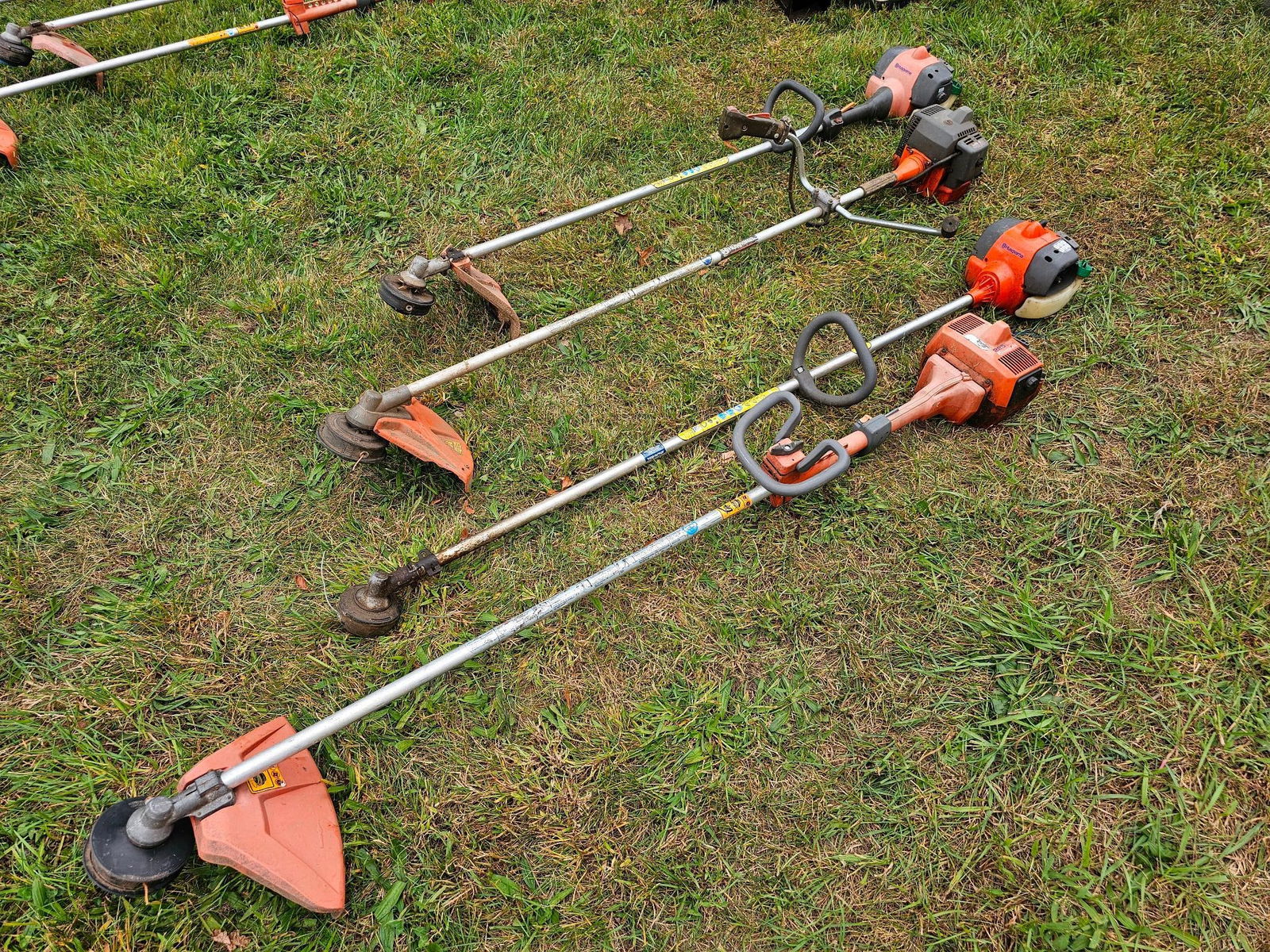 Lot of 4 Husqvarna Gas Trimmers / Weed Wacker's (1 of 11)