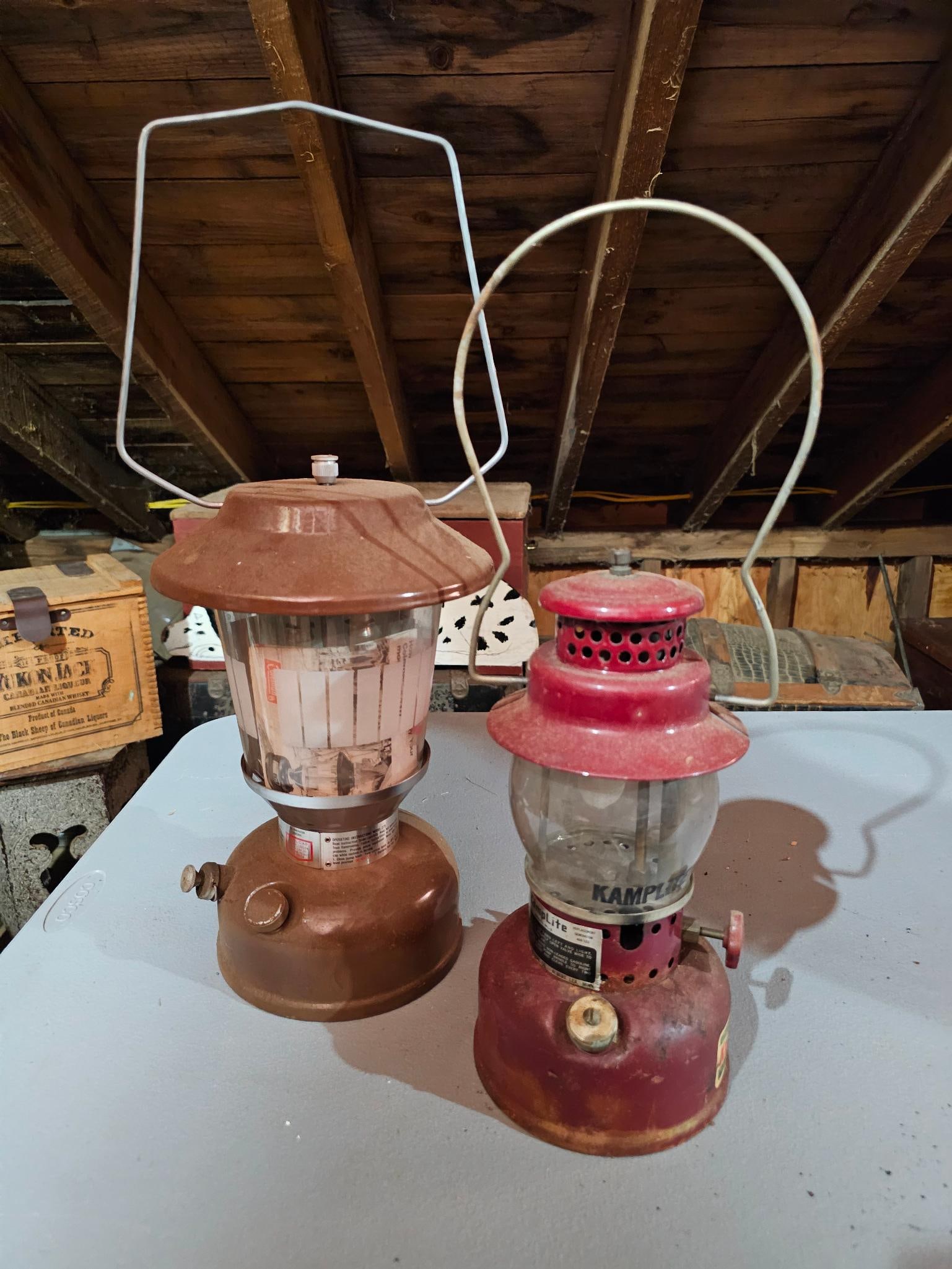 Coleman 275 and KampLite Camp Lanterns (1 of 5)