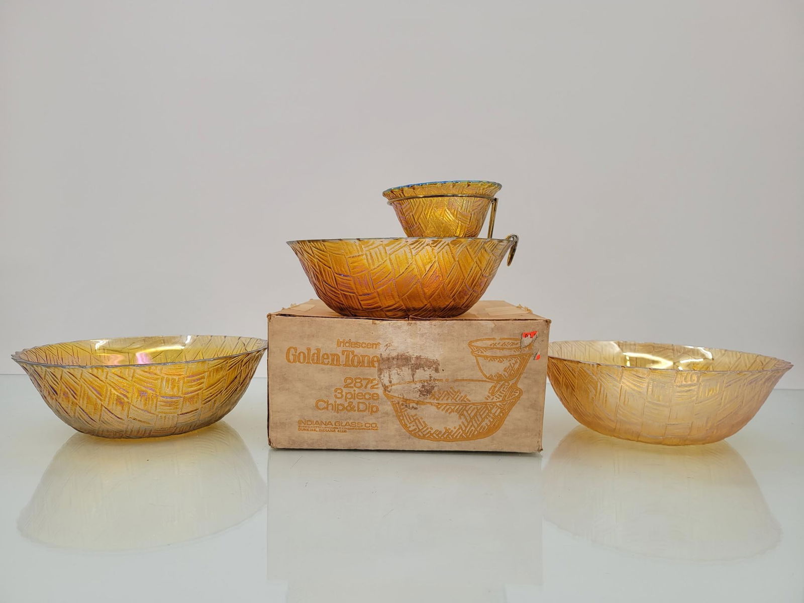 Indiana Goldtone Basketweave Serving Bowls (NIB) (1 of 10)