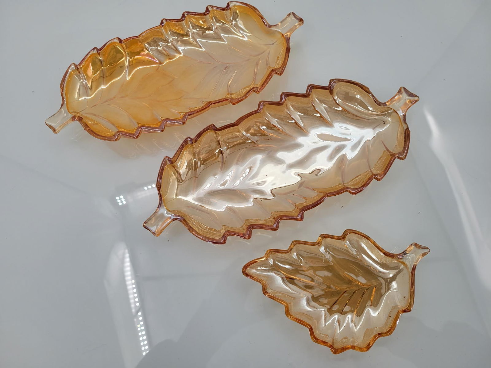 3 Jeanette Peach Nesting Oak Leaf Serving Dishes (1 of 8)