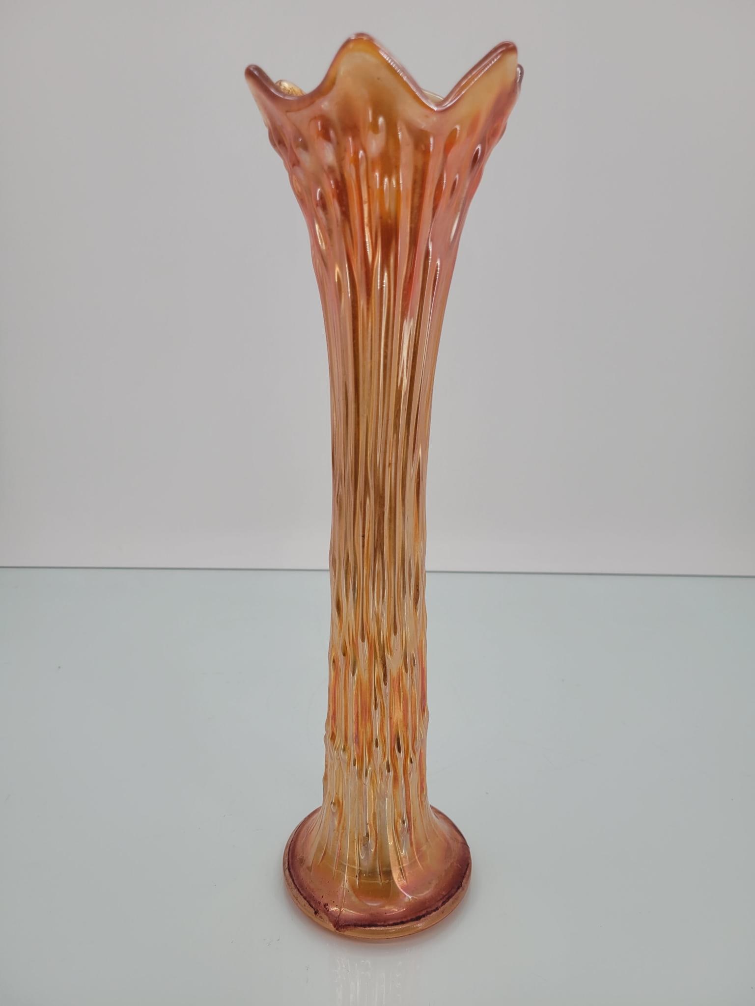 13.25" Fenton Merigold April Showers Vase: Maker: Fenton Pattern: Merigold April showers Condition Issues (If Any): none Measurements: 4"L x 13.25"H Condition Buyers Premium: 28% For this auction, we�re using