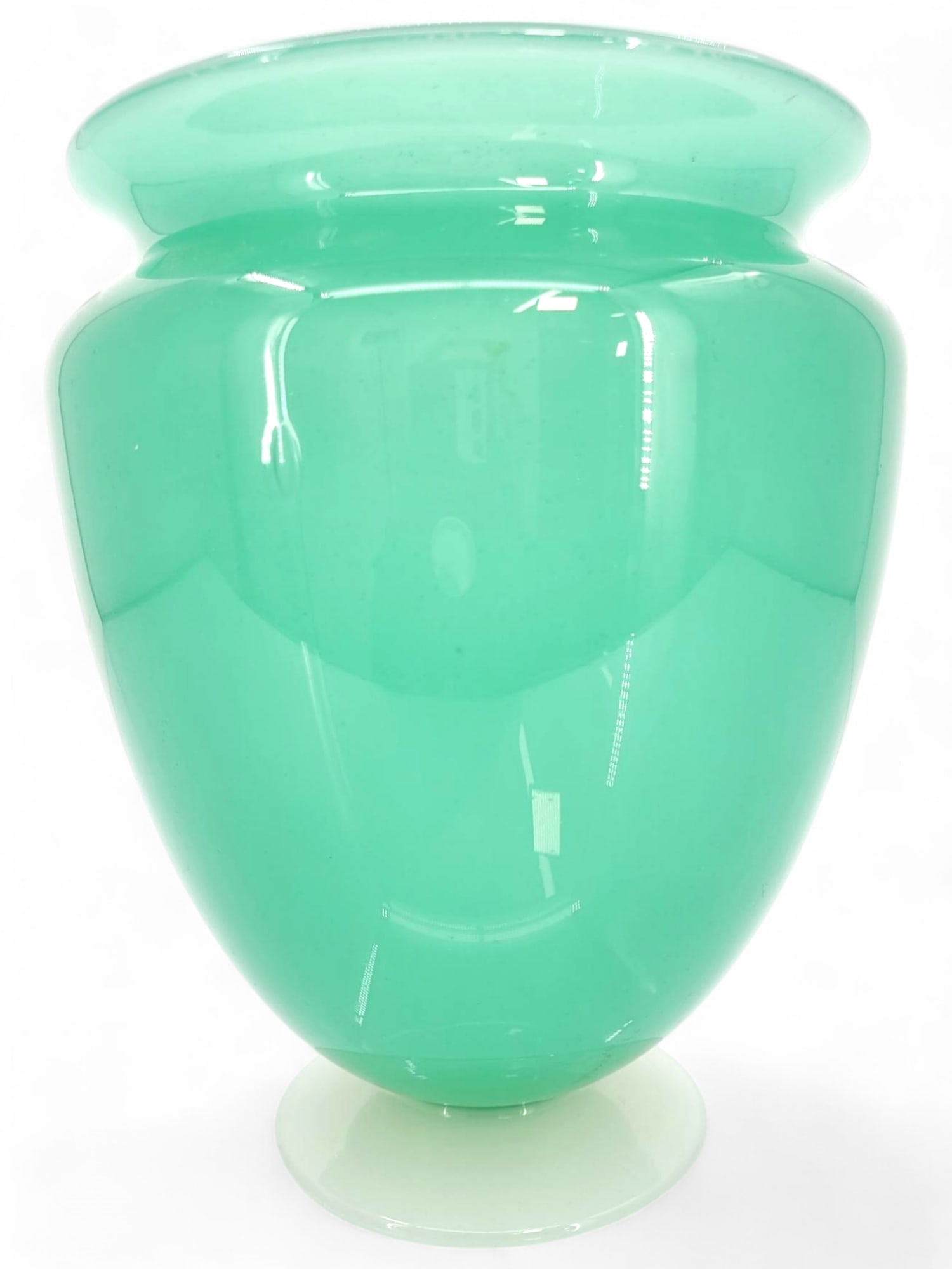 Unsigned Stueben Green Jade Glass Bowl / Vase (1 of 7)