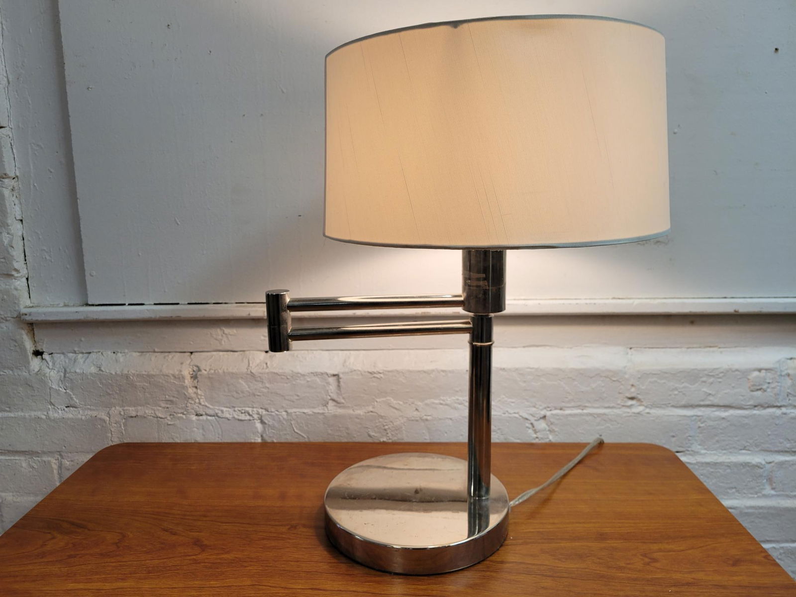 Ralph Lauren Swing Arm Table Lamp (1 of 10)