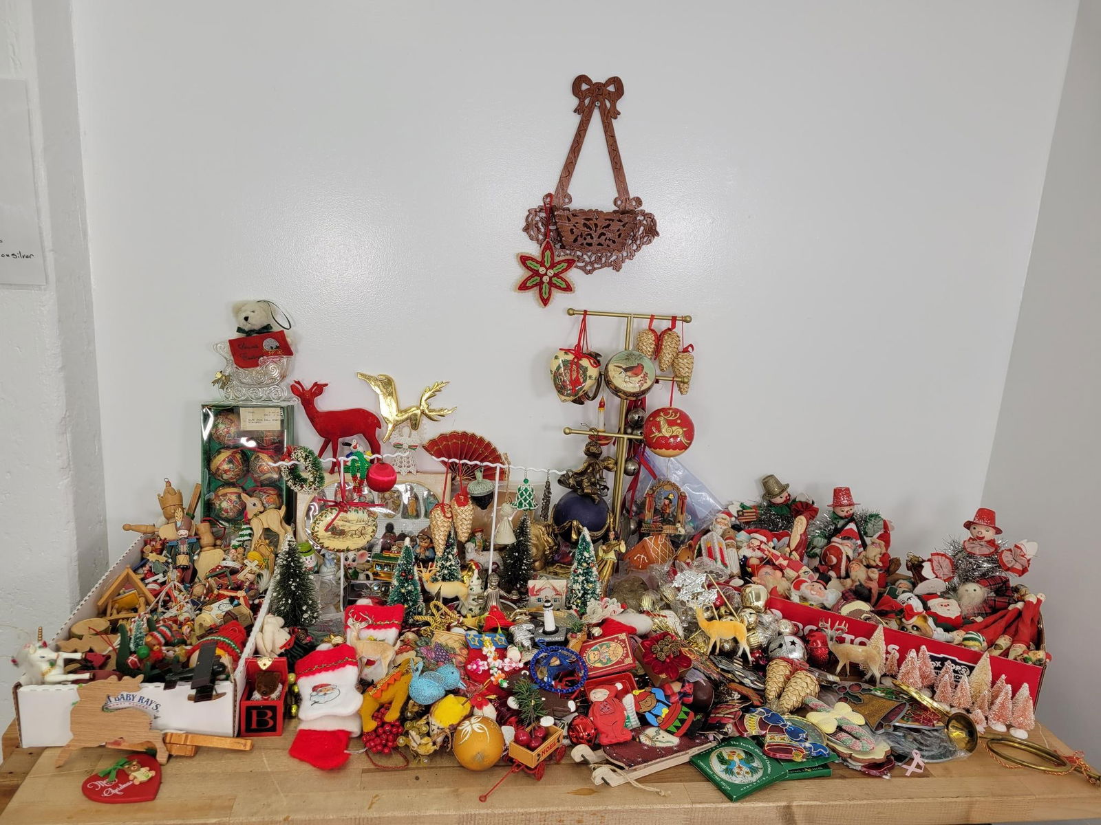 Estate Found Christmas Decorations - Lot #2 (1 of 20)
