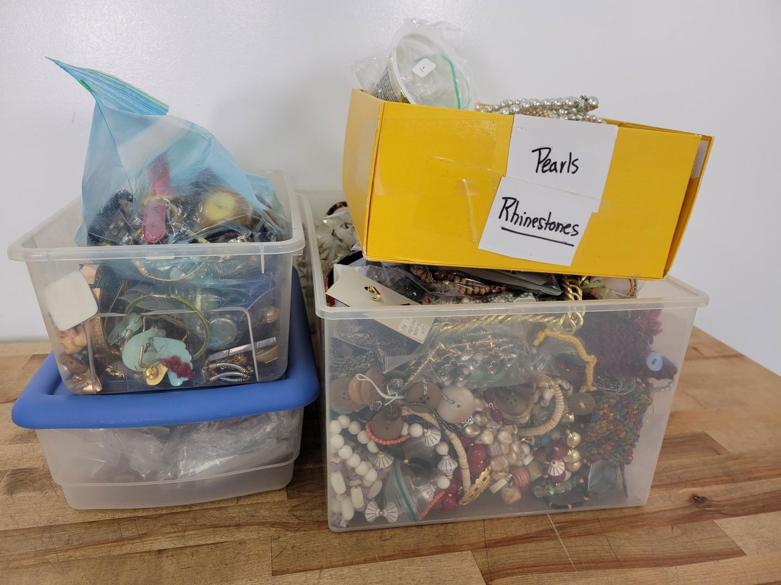 Bulk Costume Jewelry Lot - Estate Found Assortment (1 of 20)