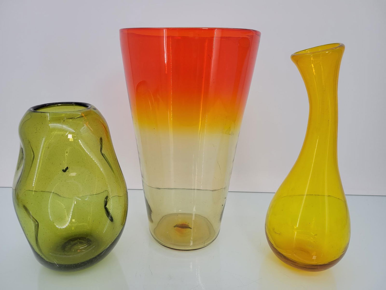3pc Grouping of Vintage Blenko Art Glass Vases (1 of 14)