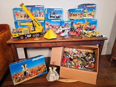 Large Estate Found lot of Playmobil Sets & Pieces