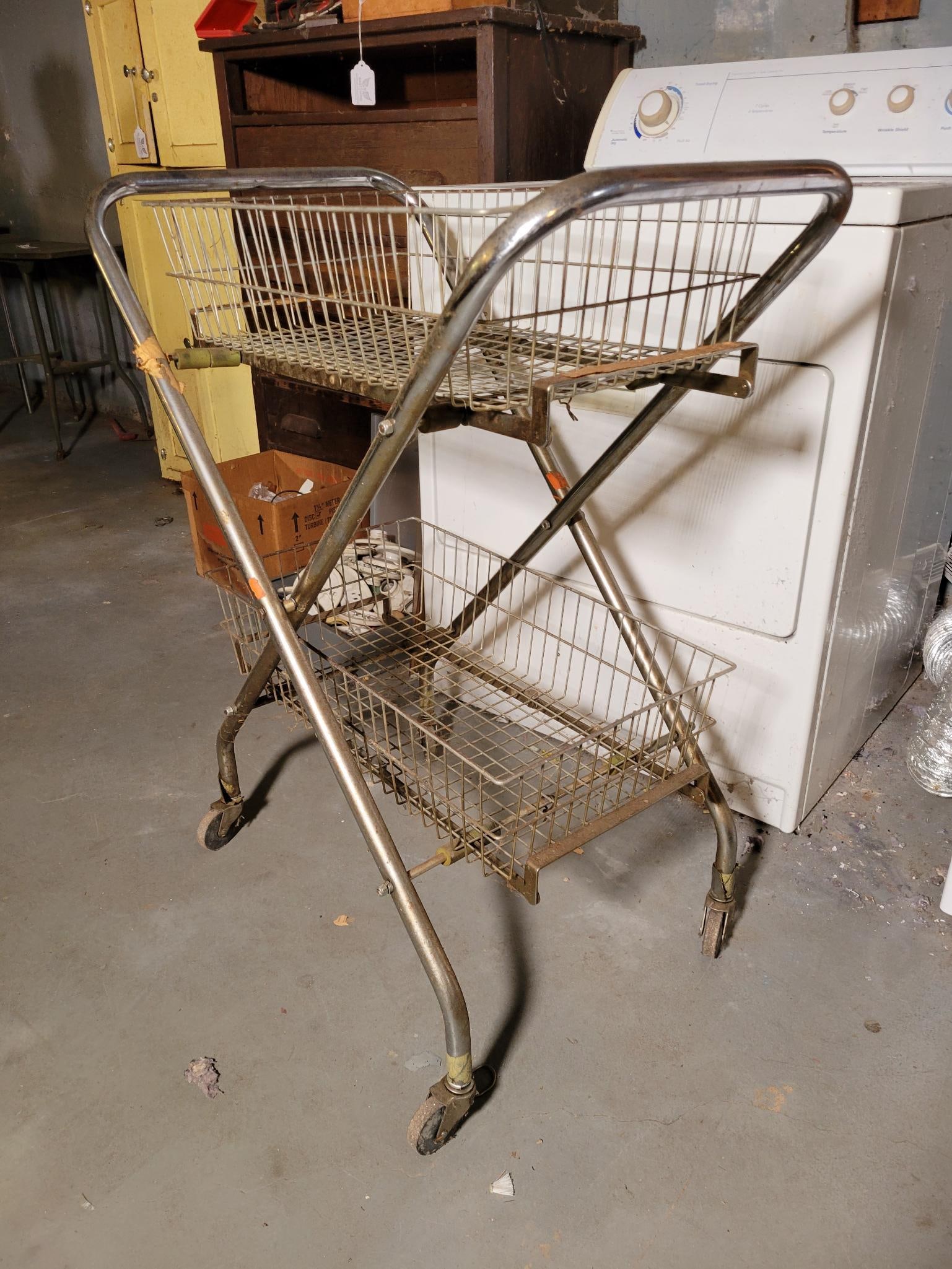 Vintage Medical / Mail Cart with Wire Racks (1 of 13)