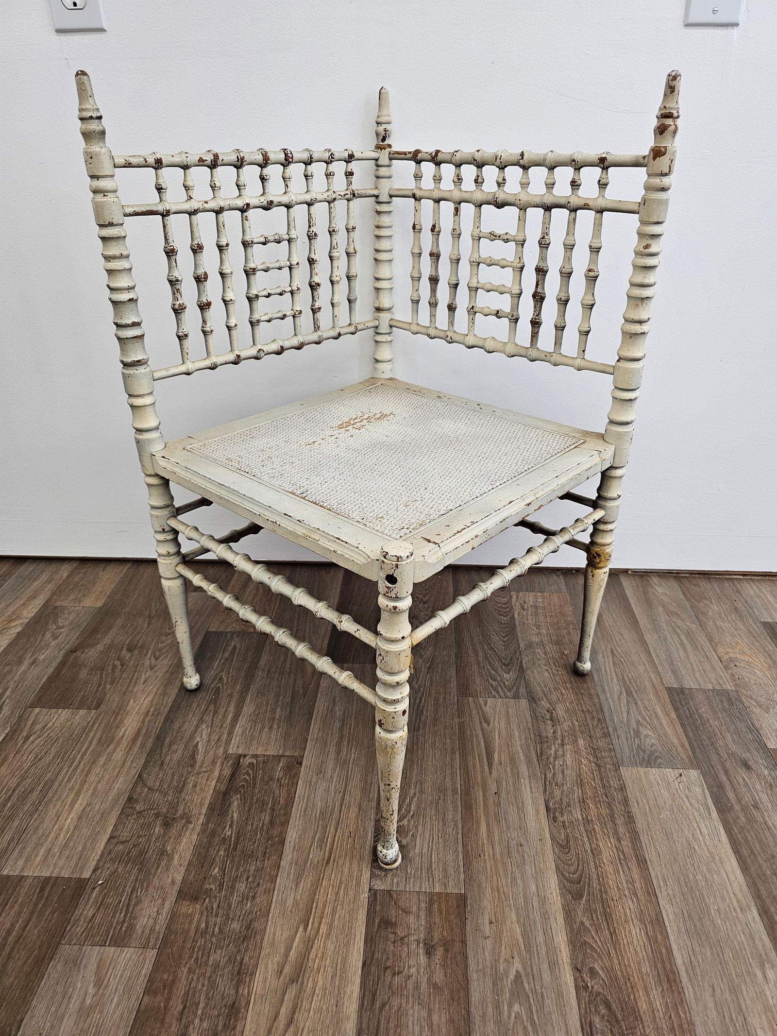 Antique Spindle Back Victorian Style Corner Chair (1 of 13)