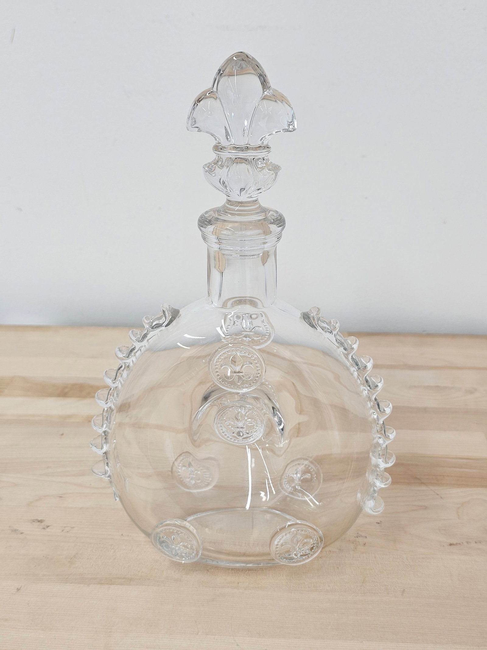 Remi Martin Louis XIII Baccarat Crystal Decanter: The decanter is in very good condition without any notable flaws, marked on the base. See lot photos for more details Measures 7"W x 11.5"T