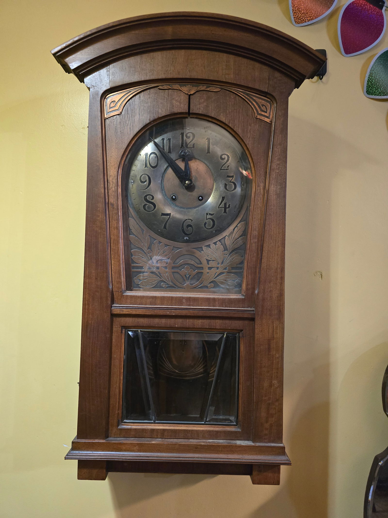 Scarce Antique Ca. 1905 Lenzkirch Art Nouveau Style Wall Clock: Scarce Art Nouveau-style wall clock by German maker Lenzkirch , dating to 1905 by the serial number. Features brass accents, oversized brass dial, and an 8-day time and striking movement. The clock wa
