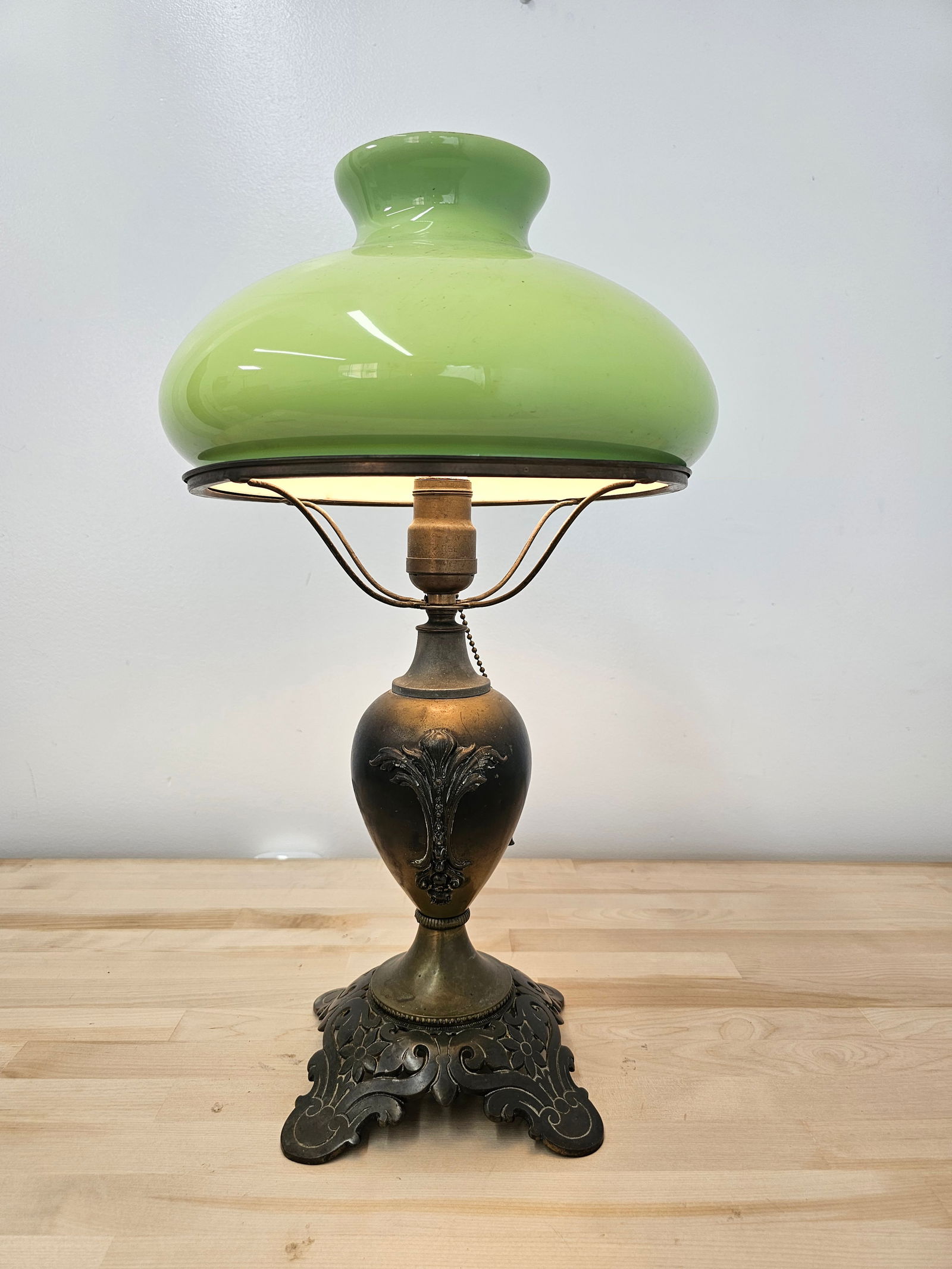 Antique Brass Parlor Lamp w/ Light Green Shade (1 of 13)