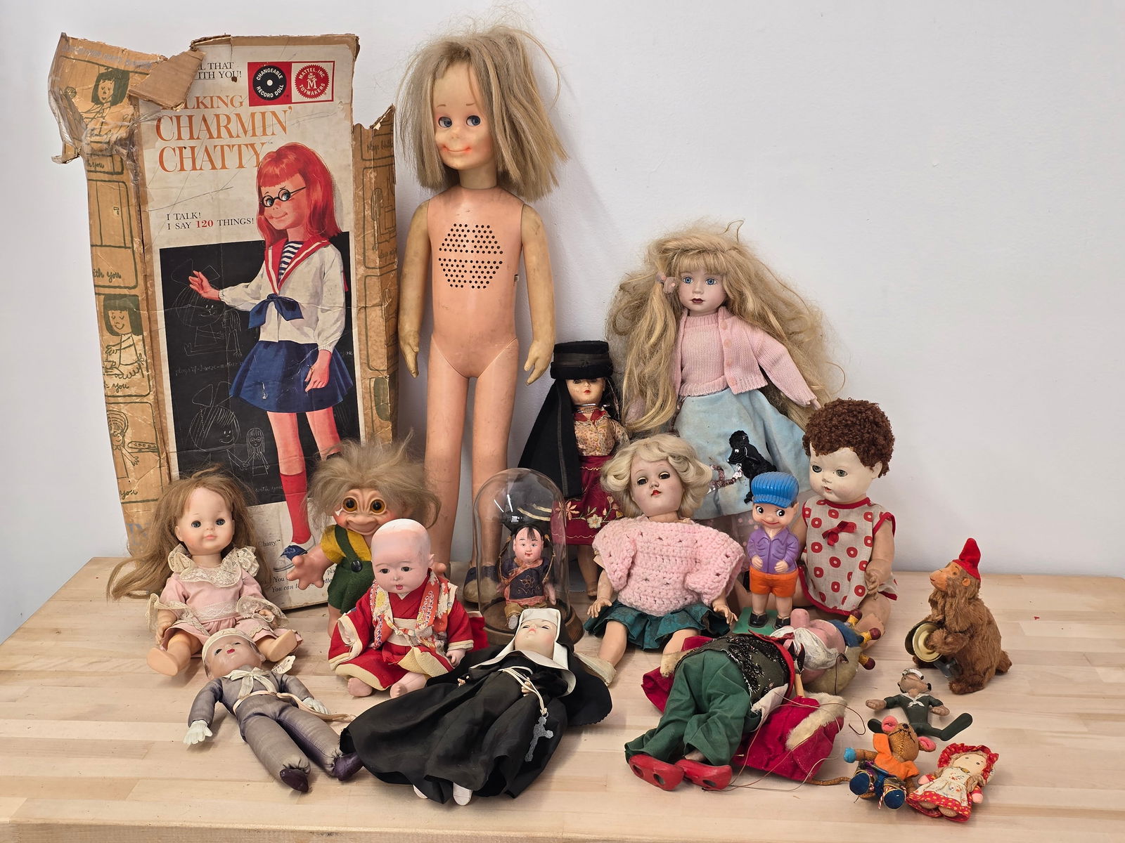 Estate Found lot of Dolls, Toys & Stuffed Animals (1 of 11)