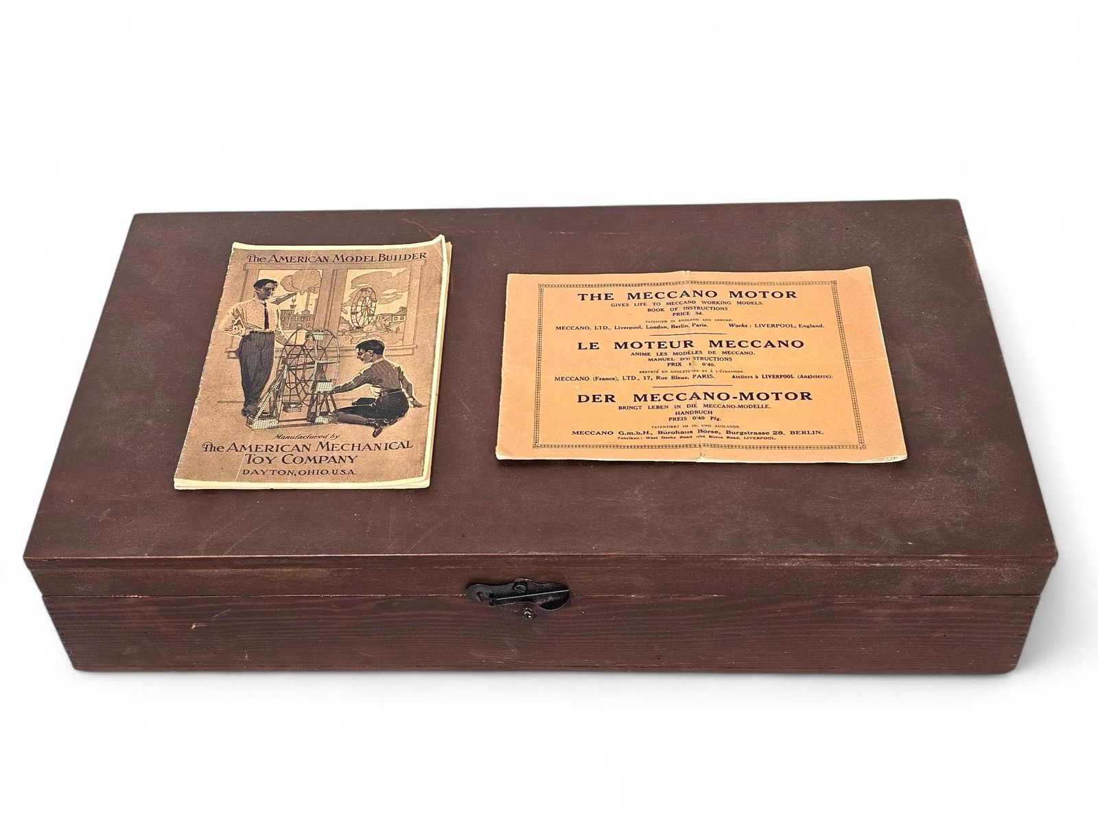 Antique American Mechanical Toy Co. Erector Set in Wooden Case (1 of 7)