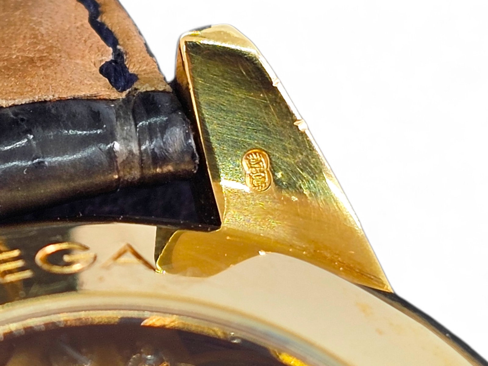 18K Gold Omega Louis Brandt Chronograph Watch - 11