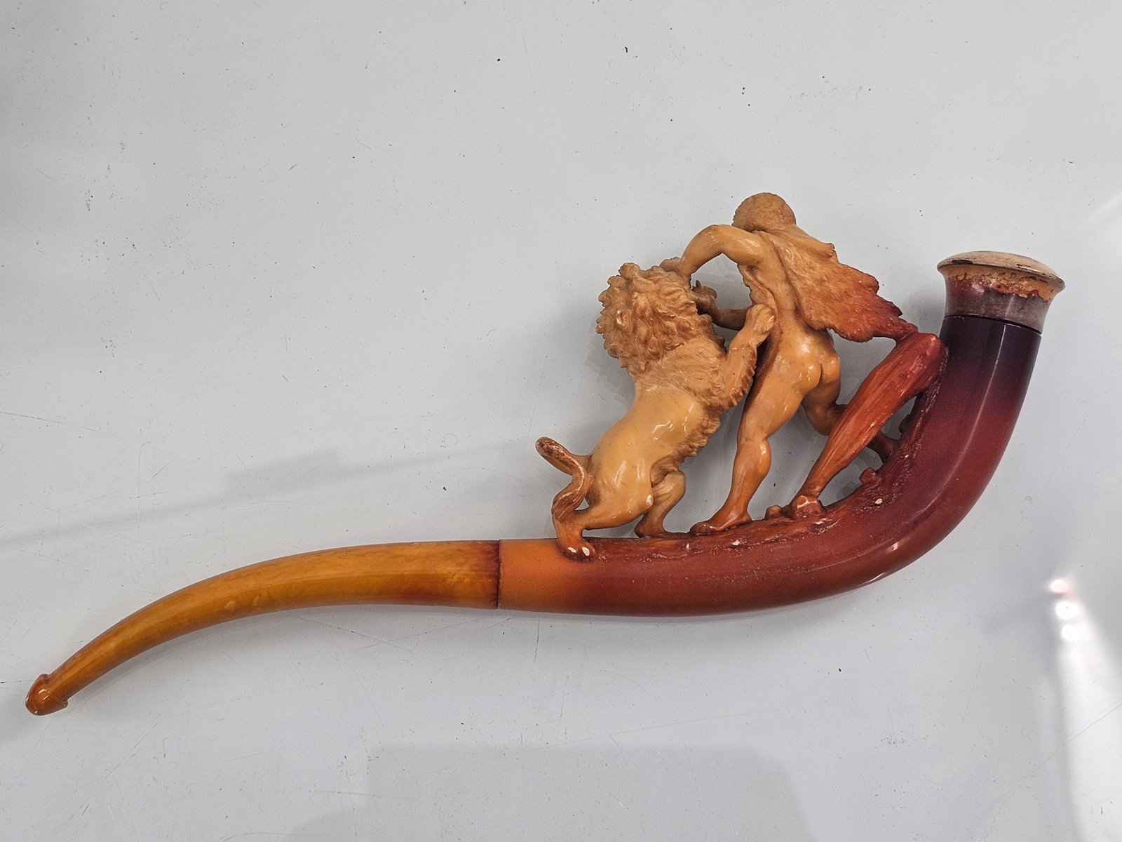 Intricately Carved 19th C. Hercules & Lion Carved Meerschaum Pipe - 12