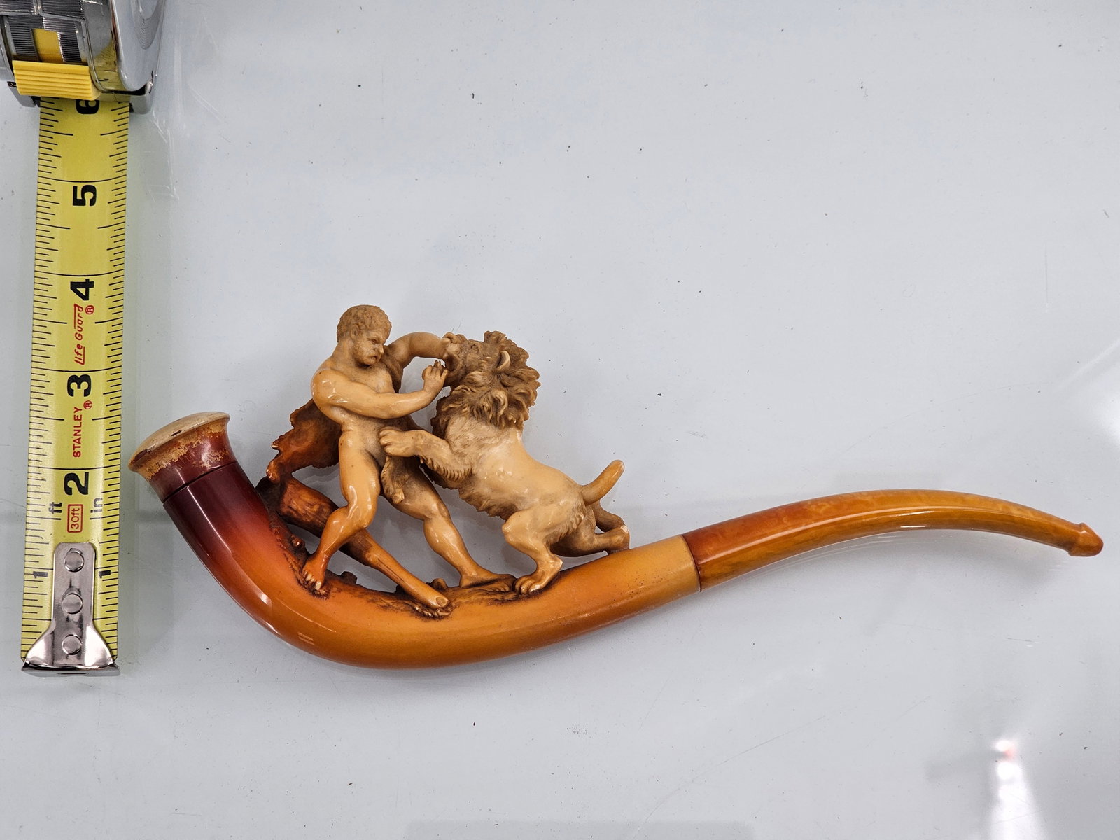 Intricately Carved 19th C. Hercules & Lion Carved Meerschaum Pipe - 6