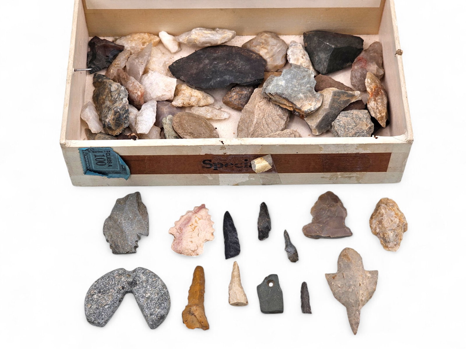 Bulk Lot of Native American Stone Tools & Arrowheads (1 of 20)