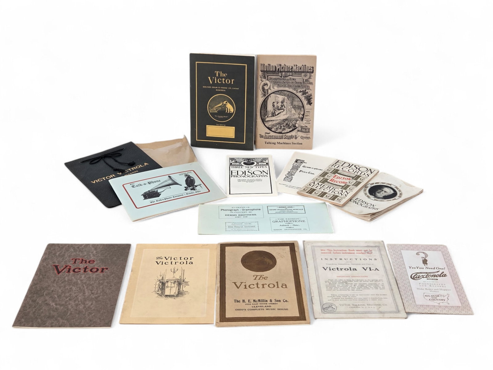 Antique & Vintage Original Phonograph Catalogs & More: The lot includes all items shown in the photos, with most appearing to be original examples or older reprints. The items are o
