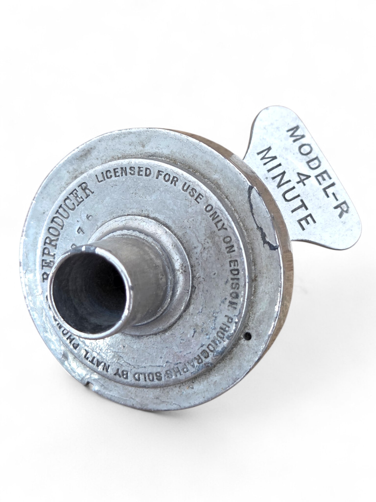 Original Edison Model-R 4 Minute Cylinder Phonograph Reproducer: The reproducer is in good original antique condition. The piece has been tested briefly on another machine an seems to function as intended. Please see lot photos for more details regarding the item a