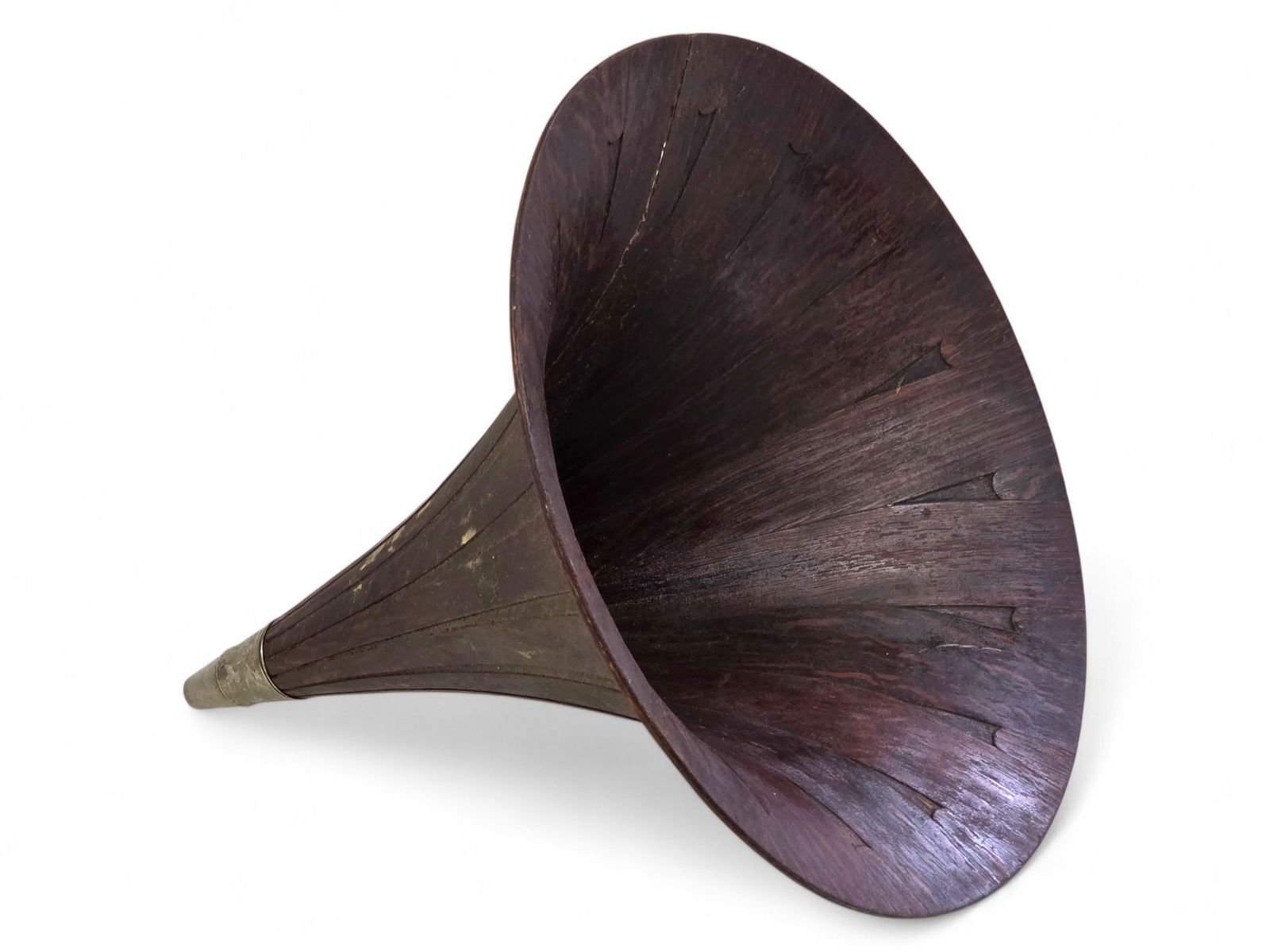 Antique Wood Horn Victor Phonograph Gramophone Talking Machine: Antique phonograph horn offered as found from an estate. The horn is in fair condition and shows damage, including separations along portions of the edges. The piece pre