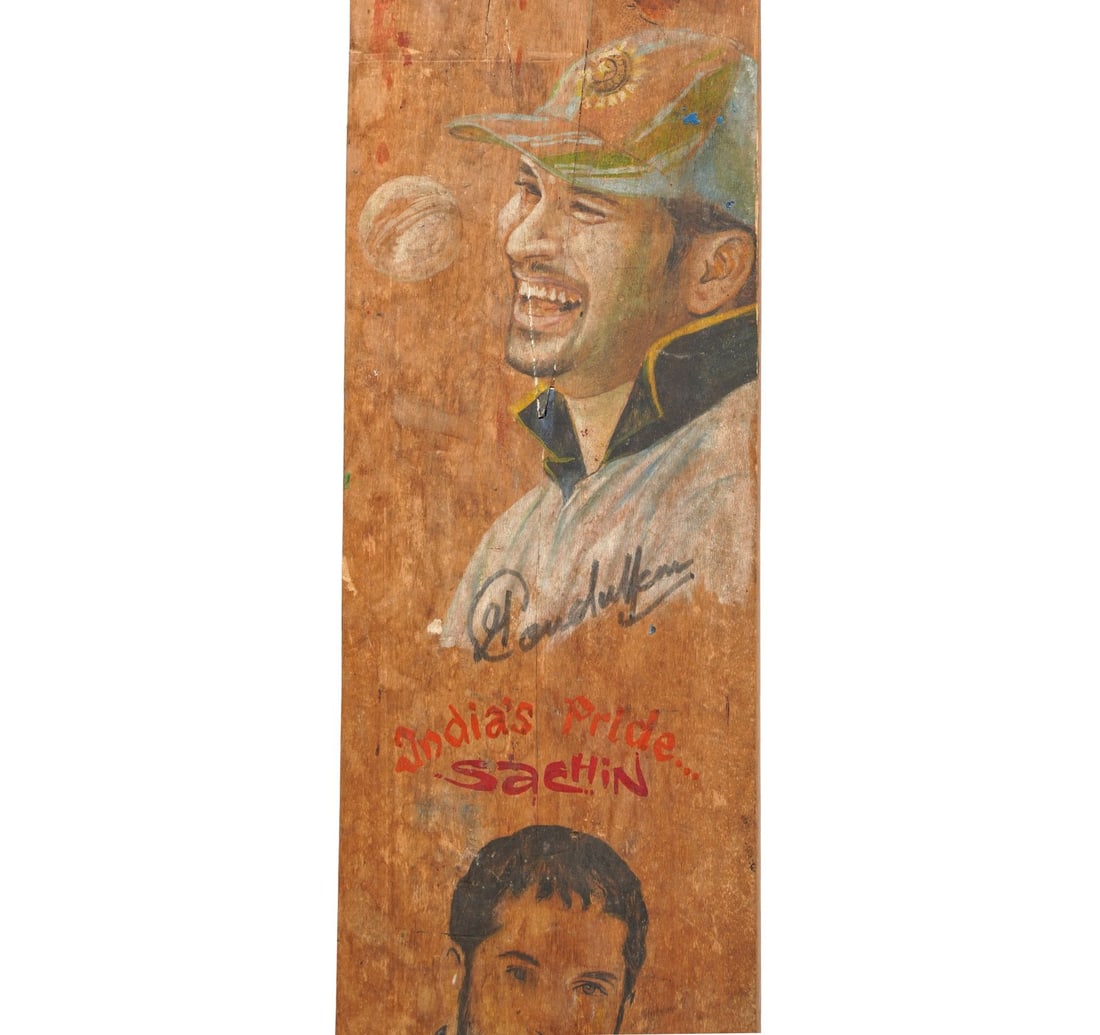 SACHIN TENDULKAR'S AUTOGRAPHED HAND-PAINTED COMMEMORATIVE BAT - 5