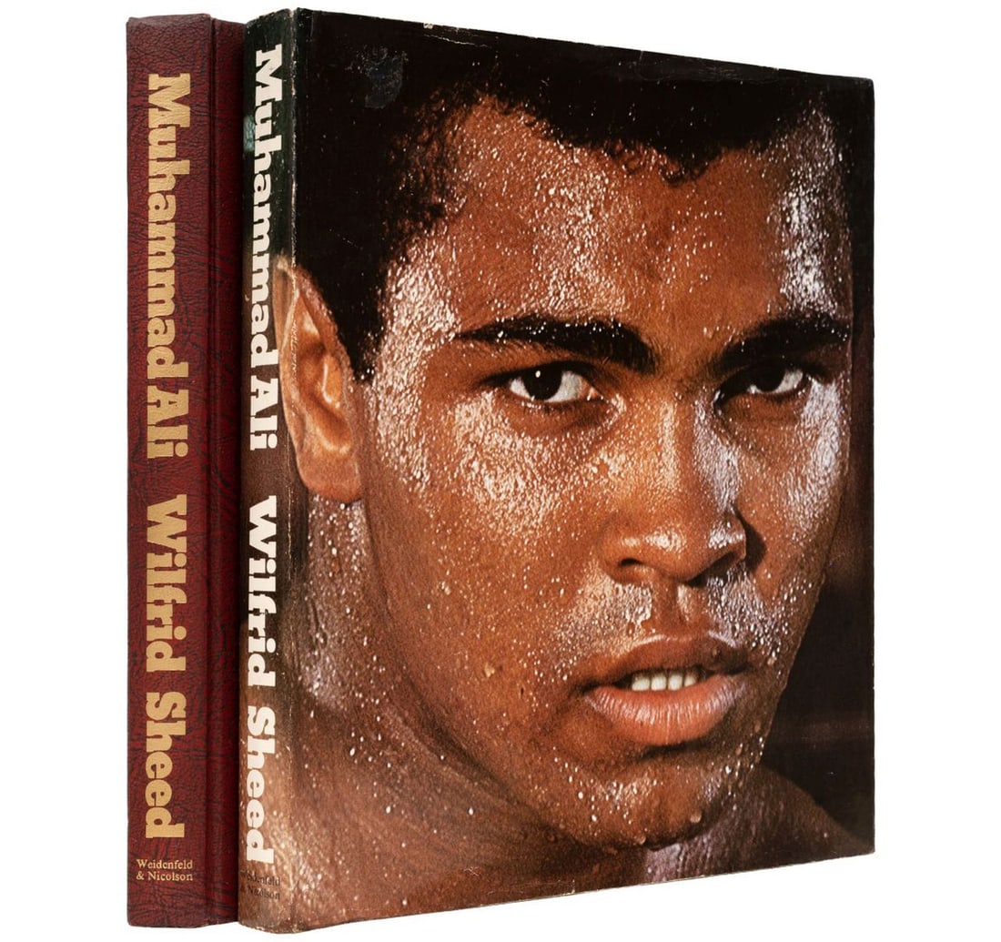 MUHAMMAD ALI SIGNED BOOK - 2