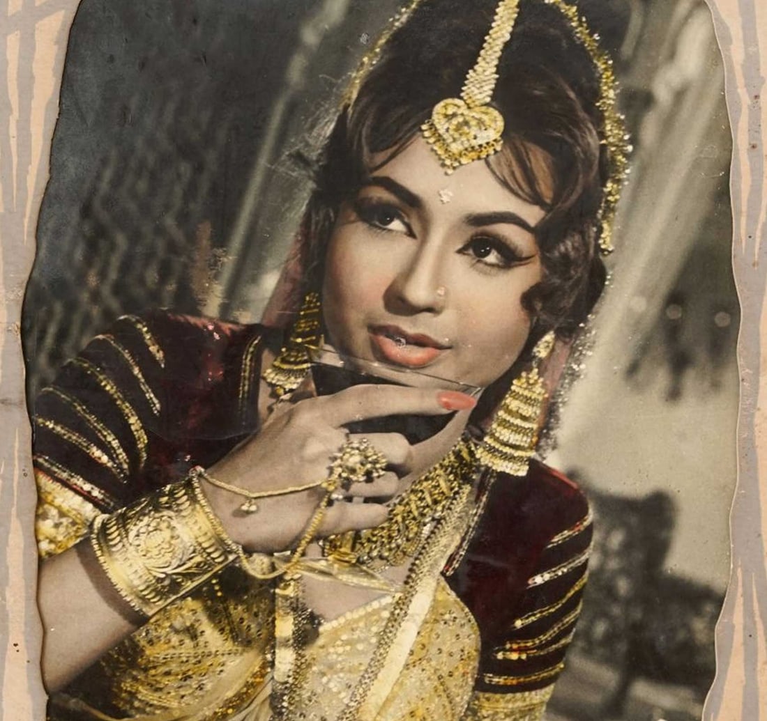 RARE ORIGINAL INDIAN CINEMA LOBBY CARD FLIM KAJAL: A RARE HANDCRAFTED LOBBY CARD - 4