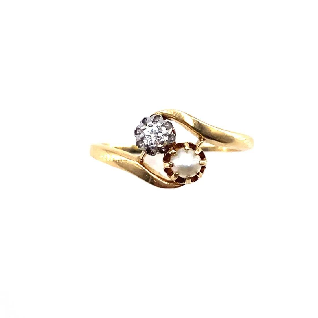 French Diamond & Pearl crossover 18k Gold Ring (1 of 4)