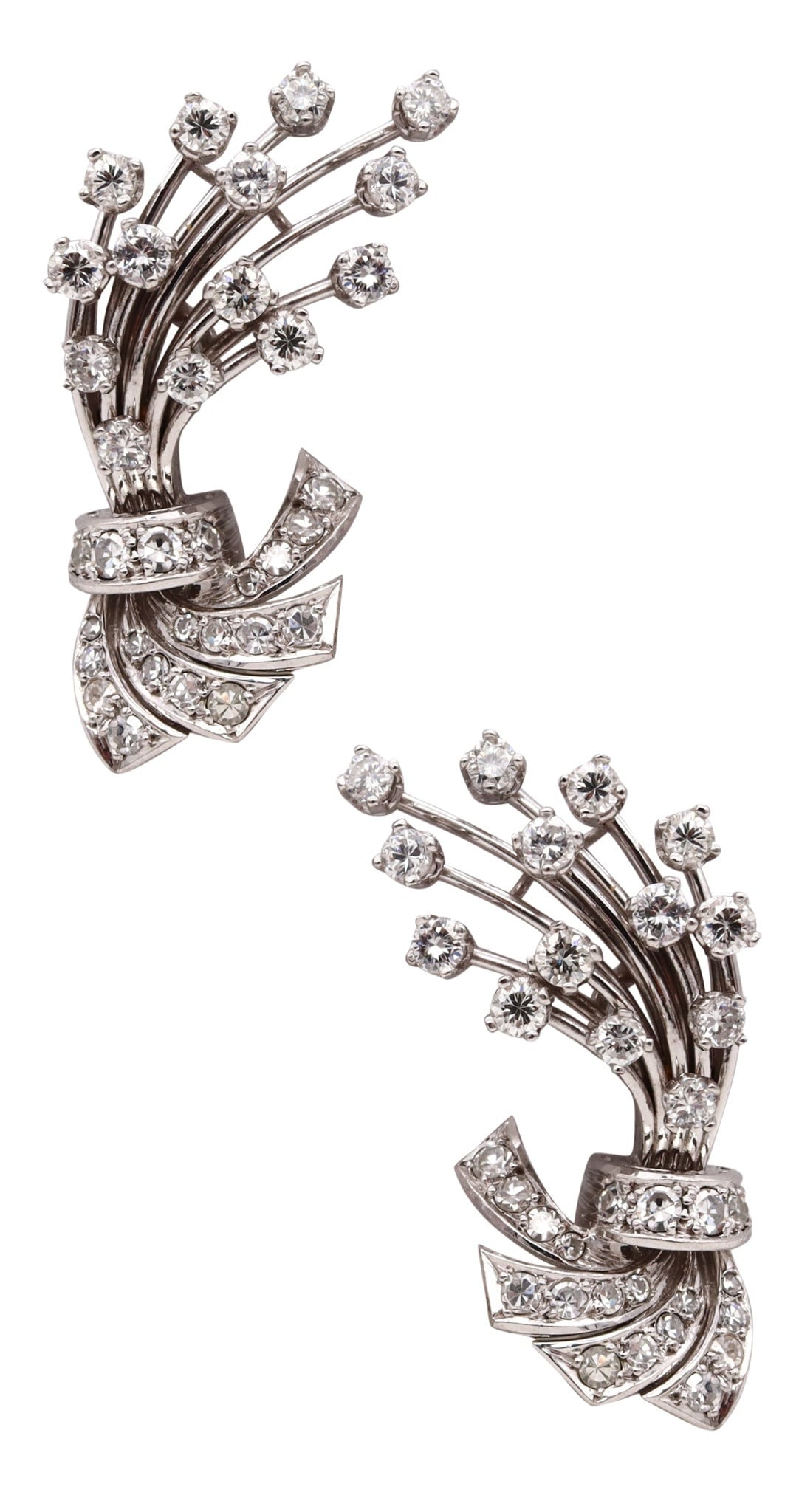 Art Deco 1940 Platinum Clips Earrings With 2.88 Cts In VS Diamonds (1 of 3)