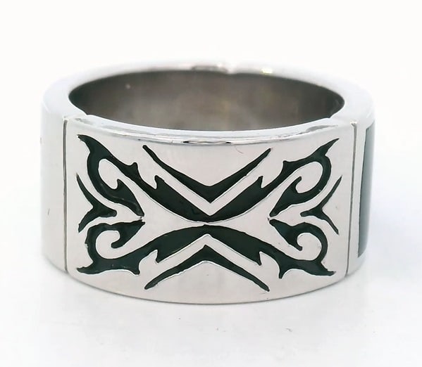 STEPHEN WEBSTER Sterling Silver Ring with Enamel: STEPHEN WEBSTER Sterling Silver Ring with Black Enamel. Ring size: 8. Total weight: 10.7 dwt.