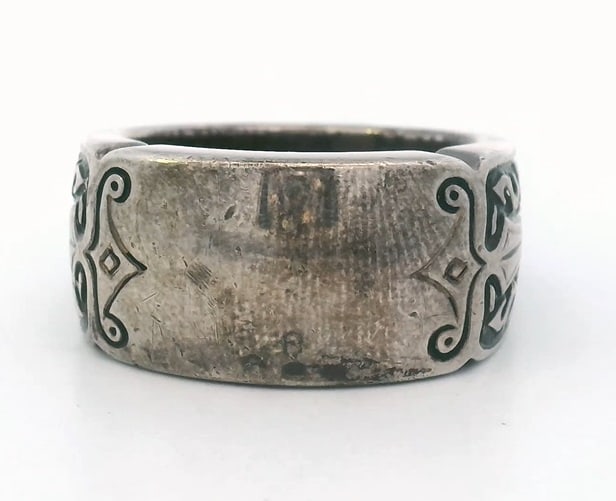 STEPHEN WEBSTER Sterling Silver Ring with Enamel: STEPHEN WEBSTER Sterling Silver Ring with Black Enamel. Ring size: 7. Total weight: 9.5 dwt.