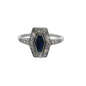 Art Deco Platinum Ring with Sapphire and Diamonds