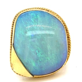 14K Yellow Gold 30.00 Carats Opal Ring