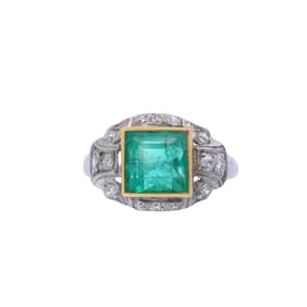 Art Deco style Platinum and 18kt Gold Ring with Emerald and Diamonds
