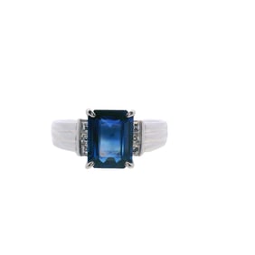 Platinum Ring with 2.00 Cts in Sapphire and Diamonds