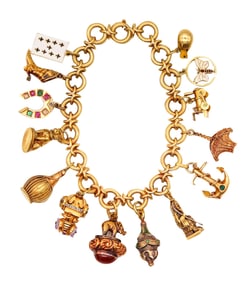 French 1930 Art Deco Twisted Links Bracelet In Solid 18Kt Yellow Gold With 14 Charms