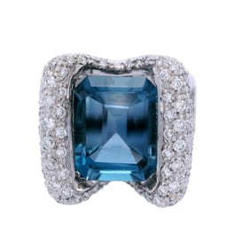 Zydo Cocktail Modern Ring in 18kt Gold with Blue Topaz and 3.70 Cts in Diamonds