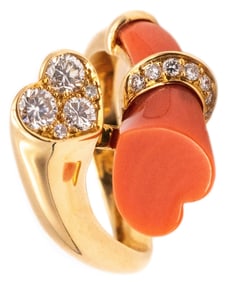 French Toi Et Moi Ring In 18Kt Yellow Gold with Diamonds And Coral