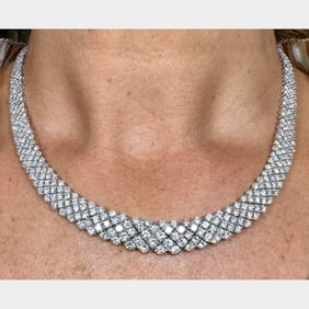 Platinum Necklace with 20.26 Cts in Diamonds