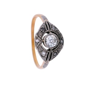 Edwardian 18kt Gold Ring with Diamonds