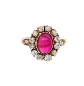 Art Deco 18kt yellow Gold Ring with Ruby and Diamonds