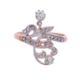 Edwardian 18kt Gold and Platinum Ring with Diamonds